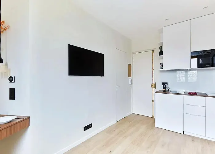A Paris, Pres De L'arc De Triomphe Appartement