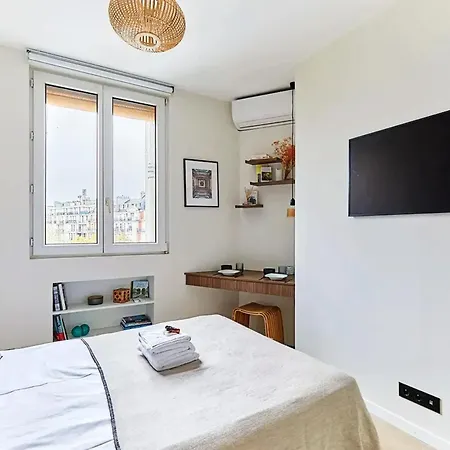 A Paris, Pres De L'arc De Triomphe Apartmán